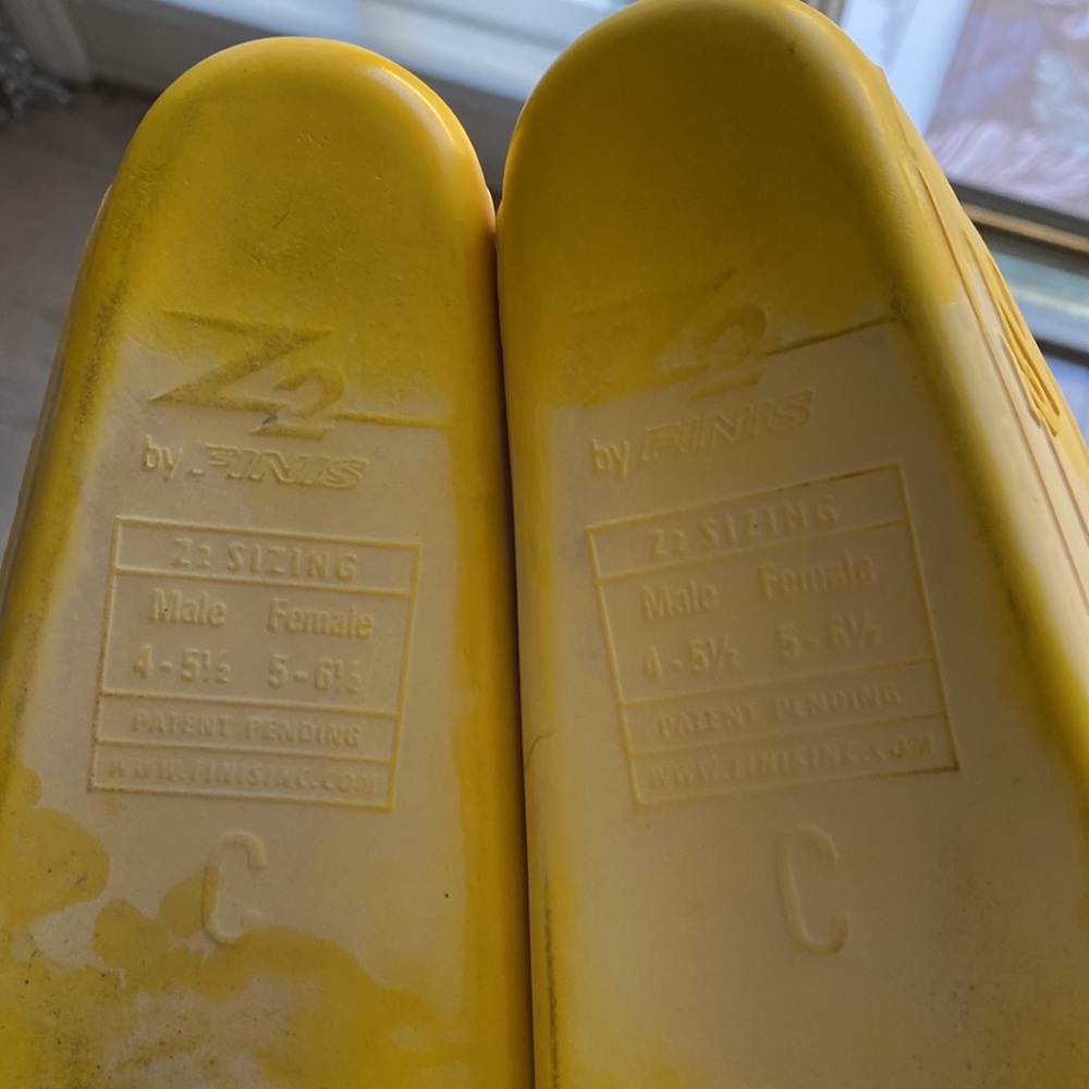 Finis - Picture 4 of 4